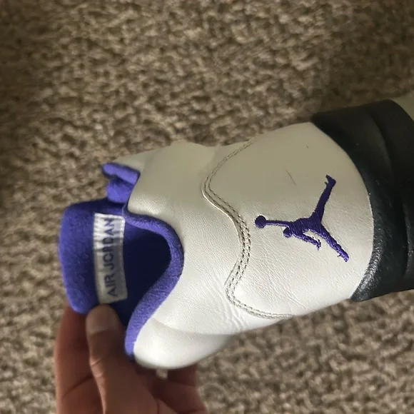 Jordan Retro White and Purple Sneakers - Picture 13 of 13